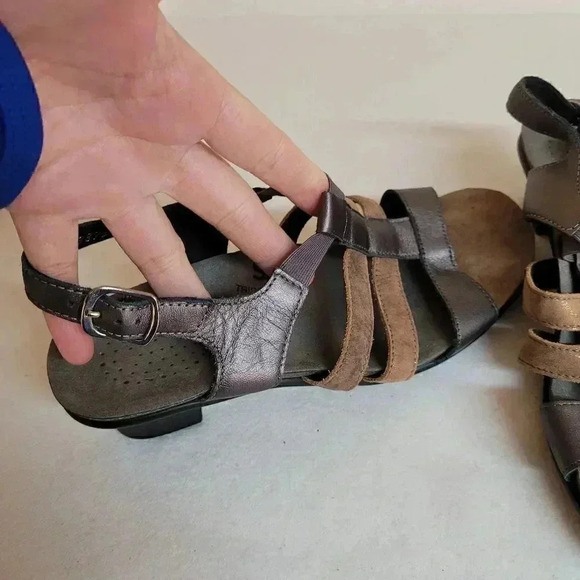 SAS sandals with heel - Picture 1 of 8